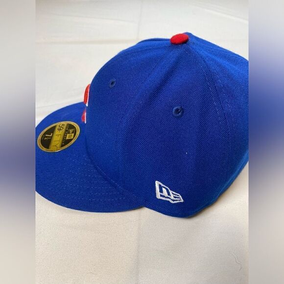 NWT New Era Fitted Blue Chicago Cubs Baseball Cap -Official On Field Size 7 1/4 - Picture 2 of 9